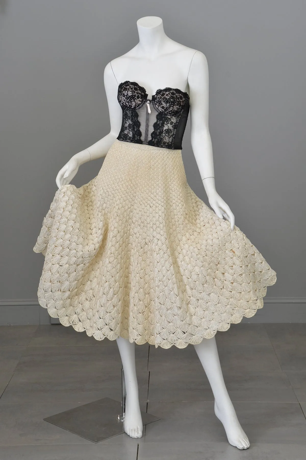 1950s Pearl Woven Raffia Full Skirt