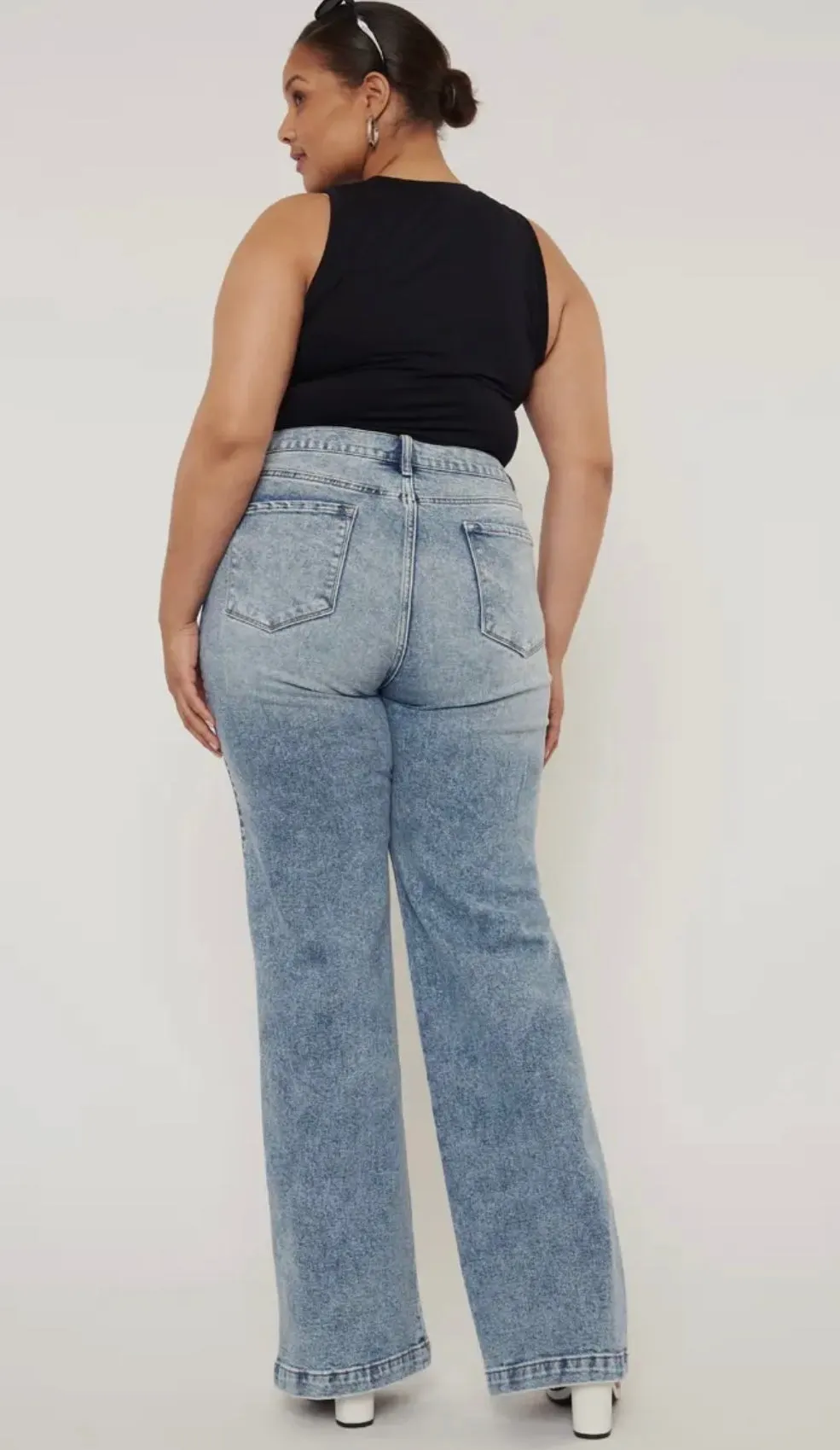 A Dreamy Curvy Jean