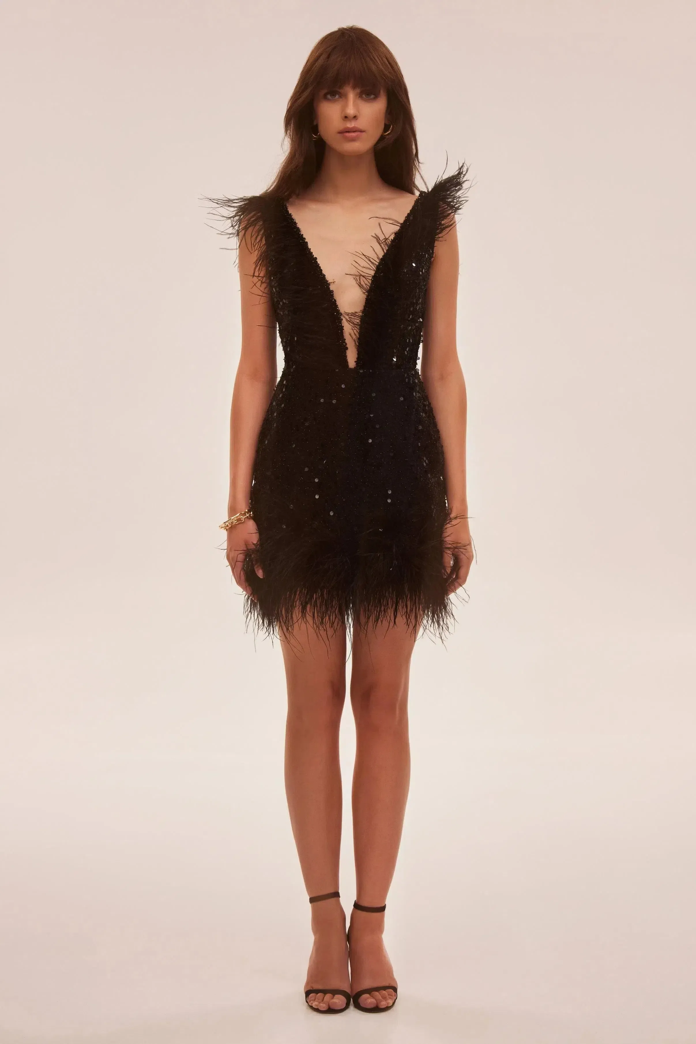 Elizara – Feather trim – Bold sequin dress