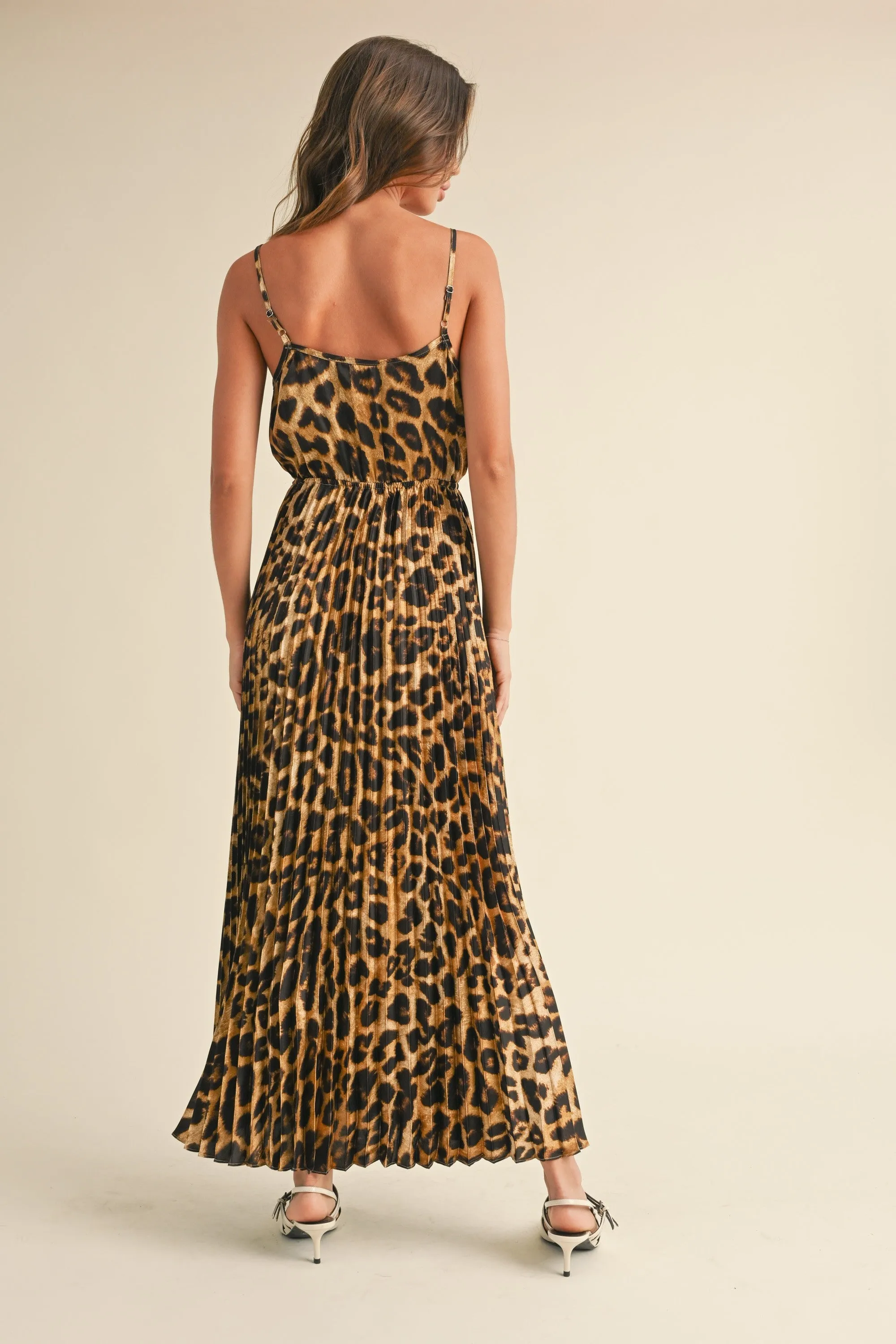 Leopard Print Pleated Maxi Dress