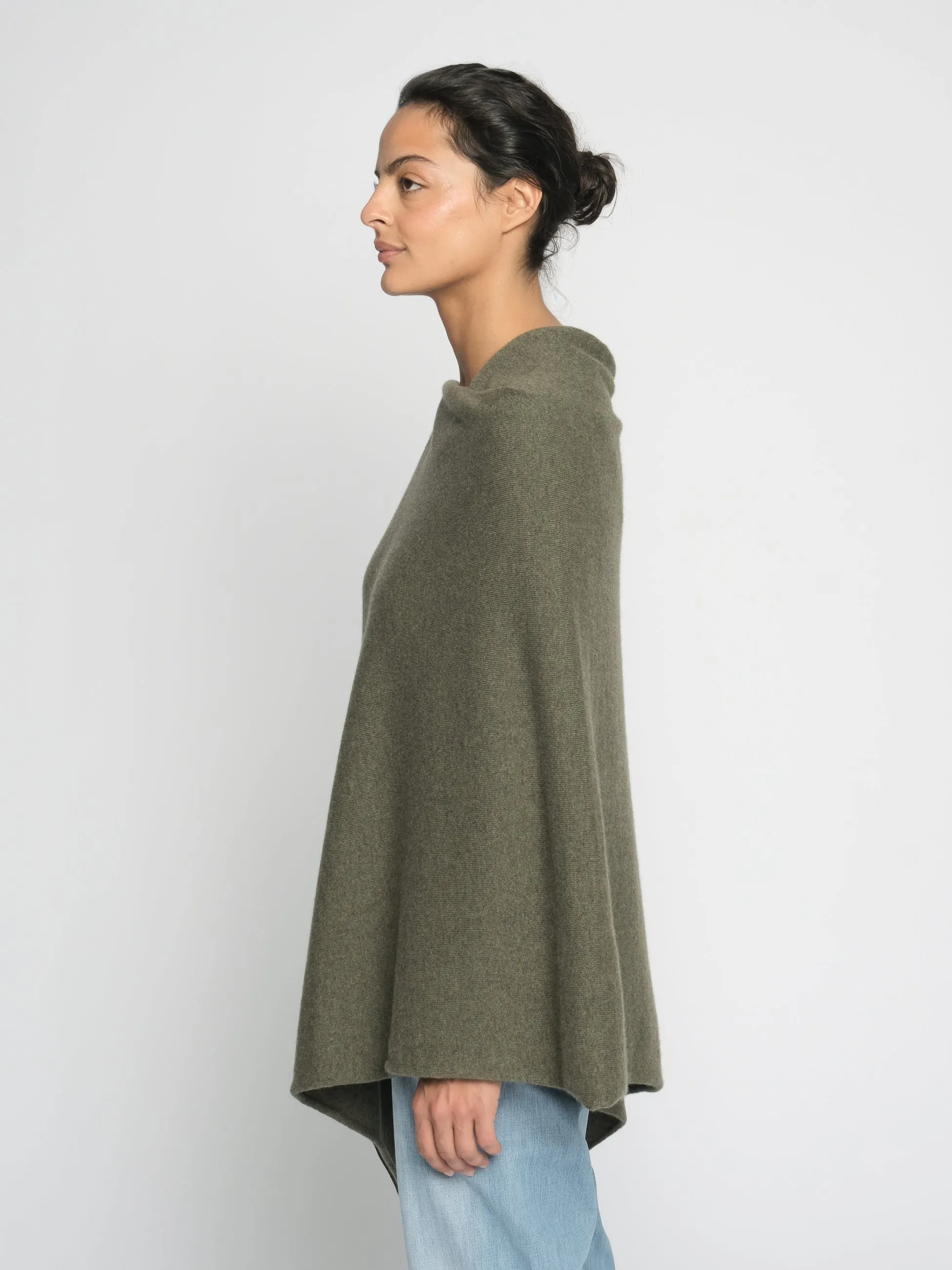 THE CLASSIC PONCHO | Loden