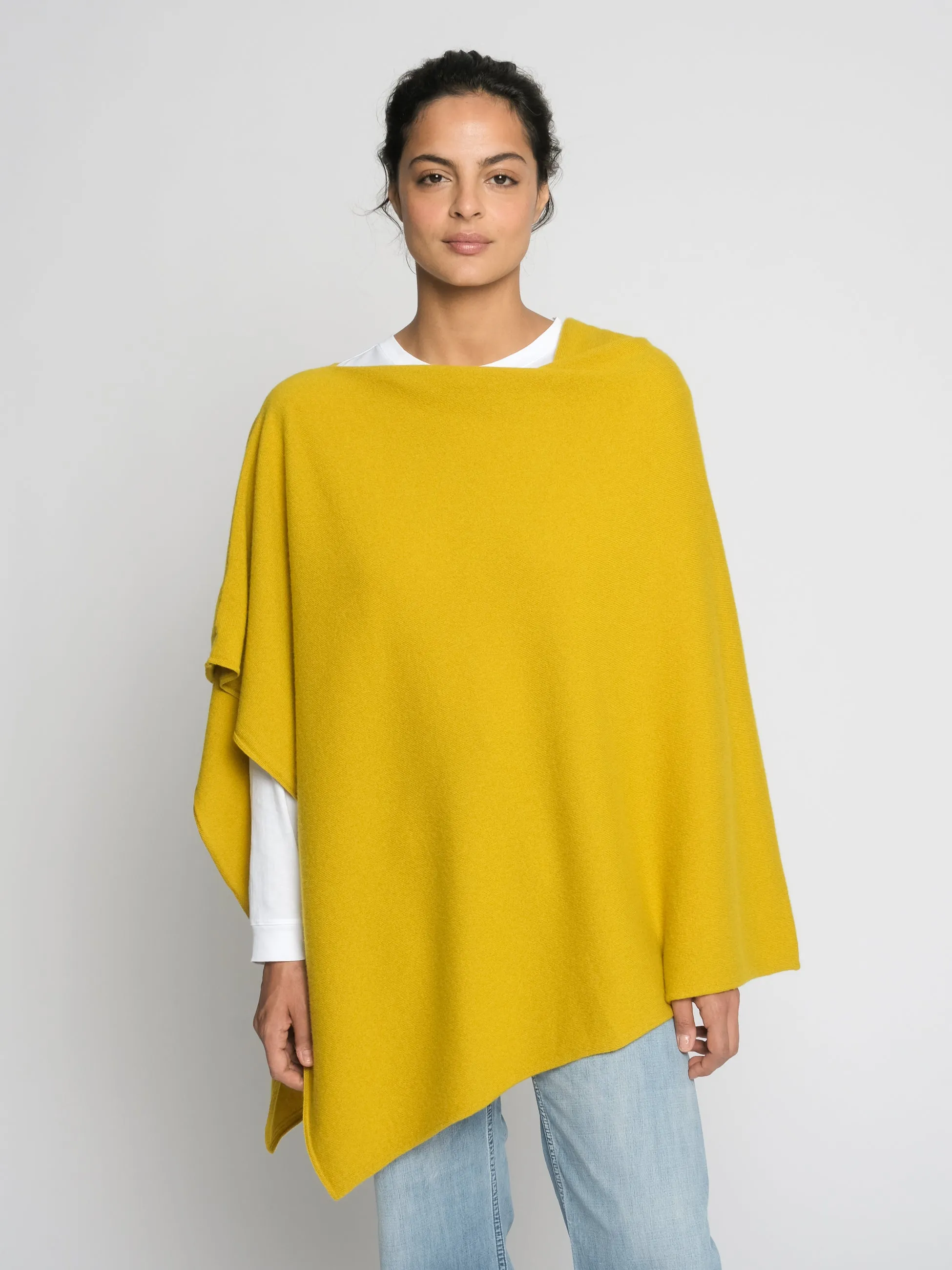 THE CLASSIC PONCHO | Turmeric