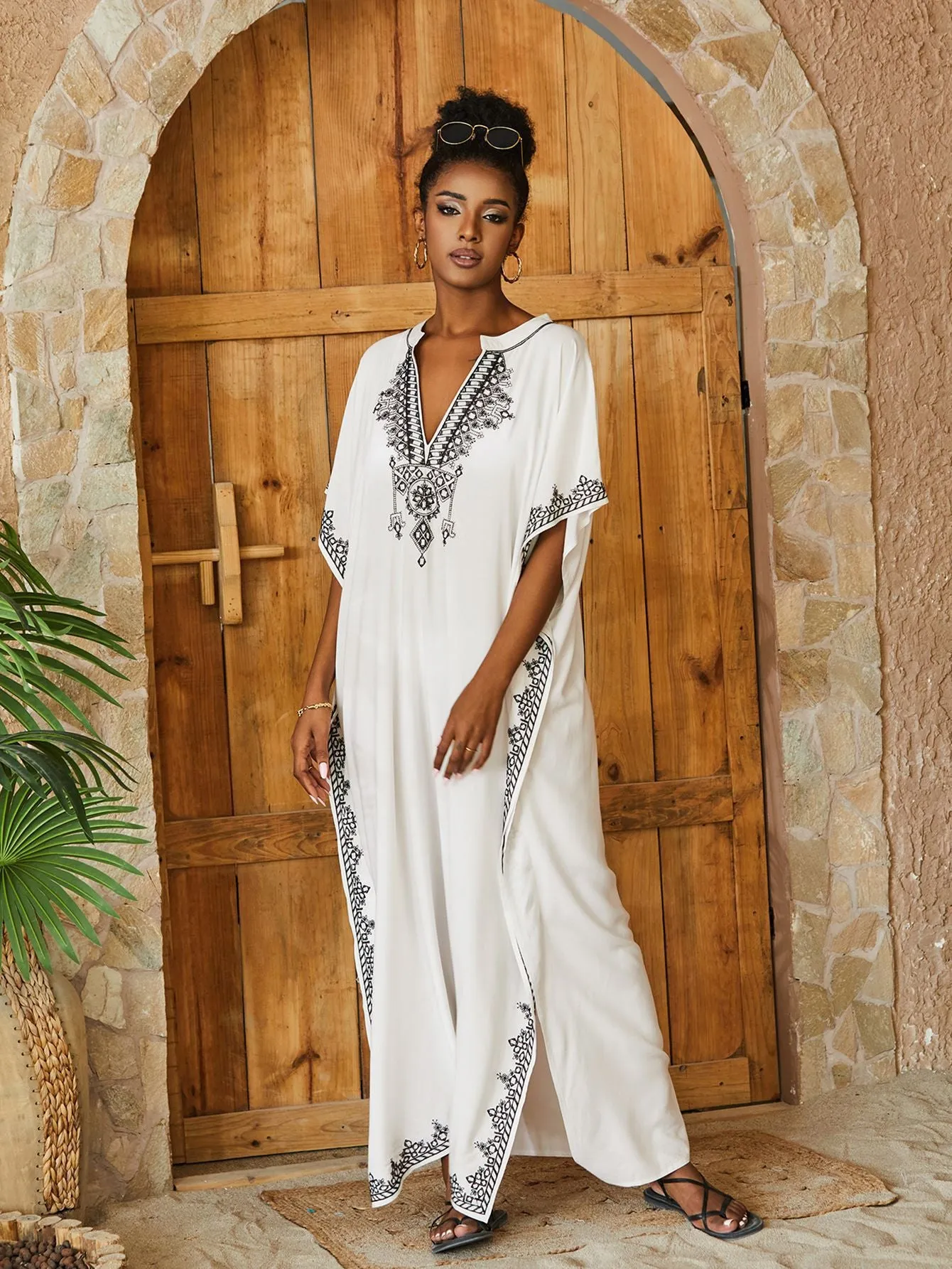 🌸Up to 50% off🔥Embroider Plus Size Kaftan Dress Beach Cover Up for Women Ethnic Print V-Neck Loose Caftan Maxi Dresses