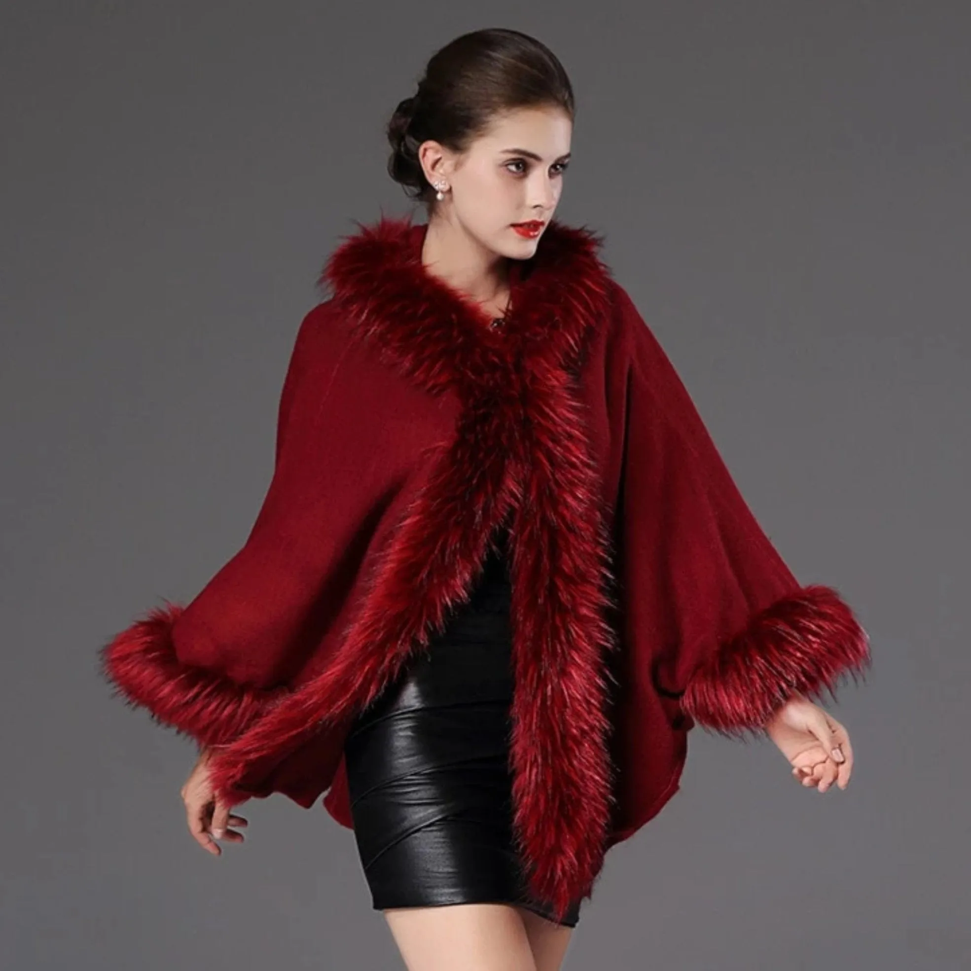 Women's Winter Casual V-Neck Poncho With Faux Fox Fur