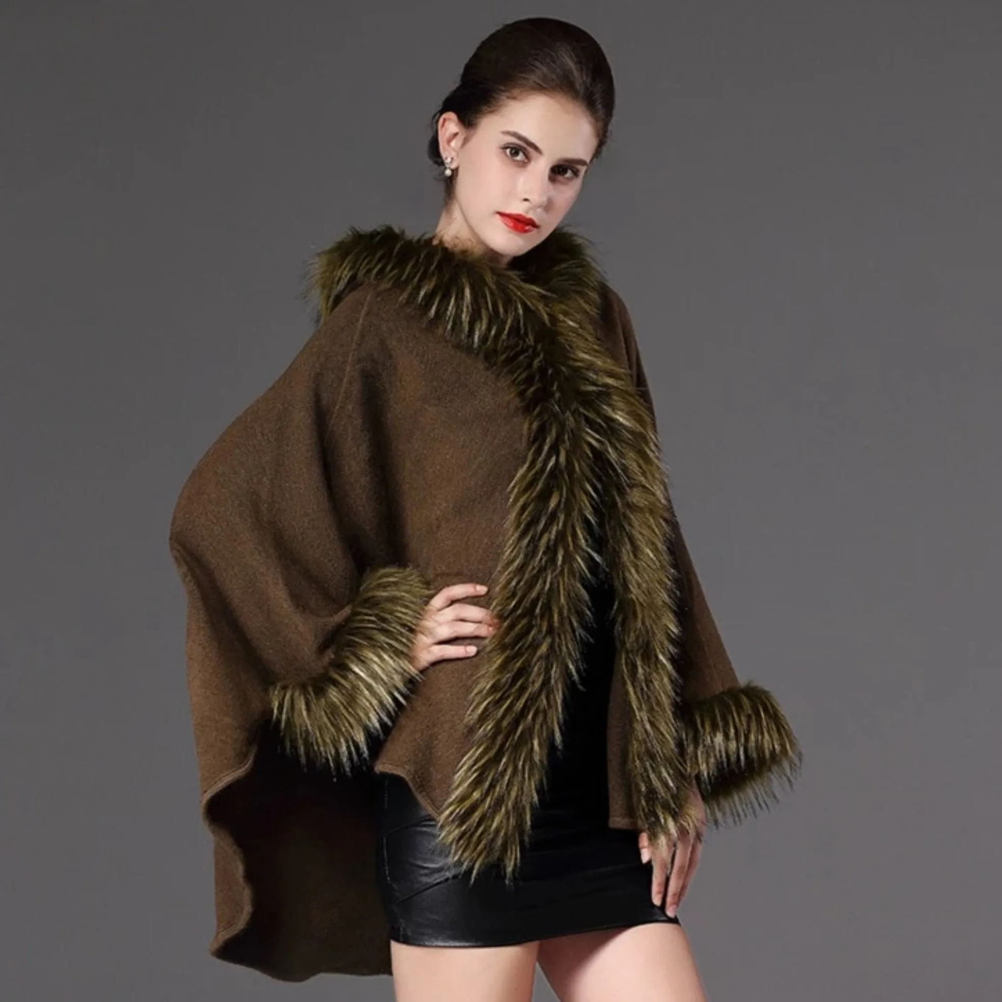 Women's Winter Casual V-Neck Poncho With Faux Fox Fur